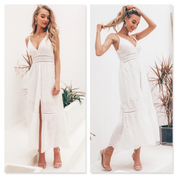 Boho V-Neck Long White Fit & Flared Cami Dress - Picture 4 of 13
